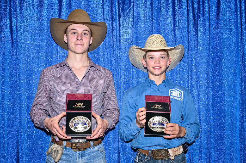 Ashford and Davis Patriot team Roping